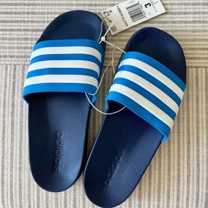 Adidas kids slide sandals. NWT. Size 3 big kid.